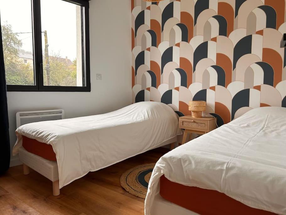 Home 724 Saint-Leger-du-Bourg-Denis 외부 사진