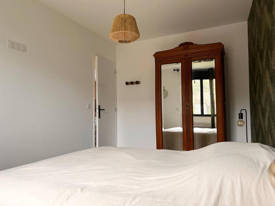 Home 724 Saint-Leger-du-Bourg-Denis 외부 사진