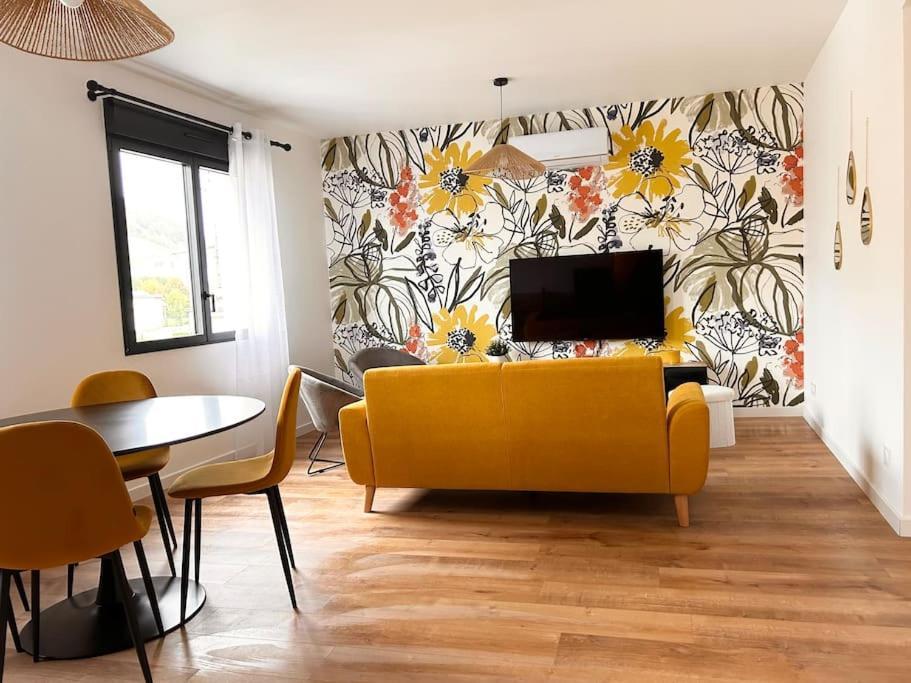 Home 724 Saint-Leger-du-Bourg-Denis 외부 사진
